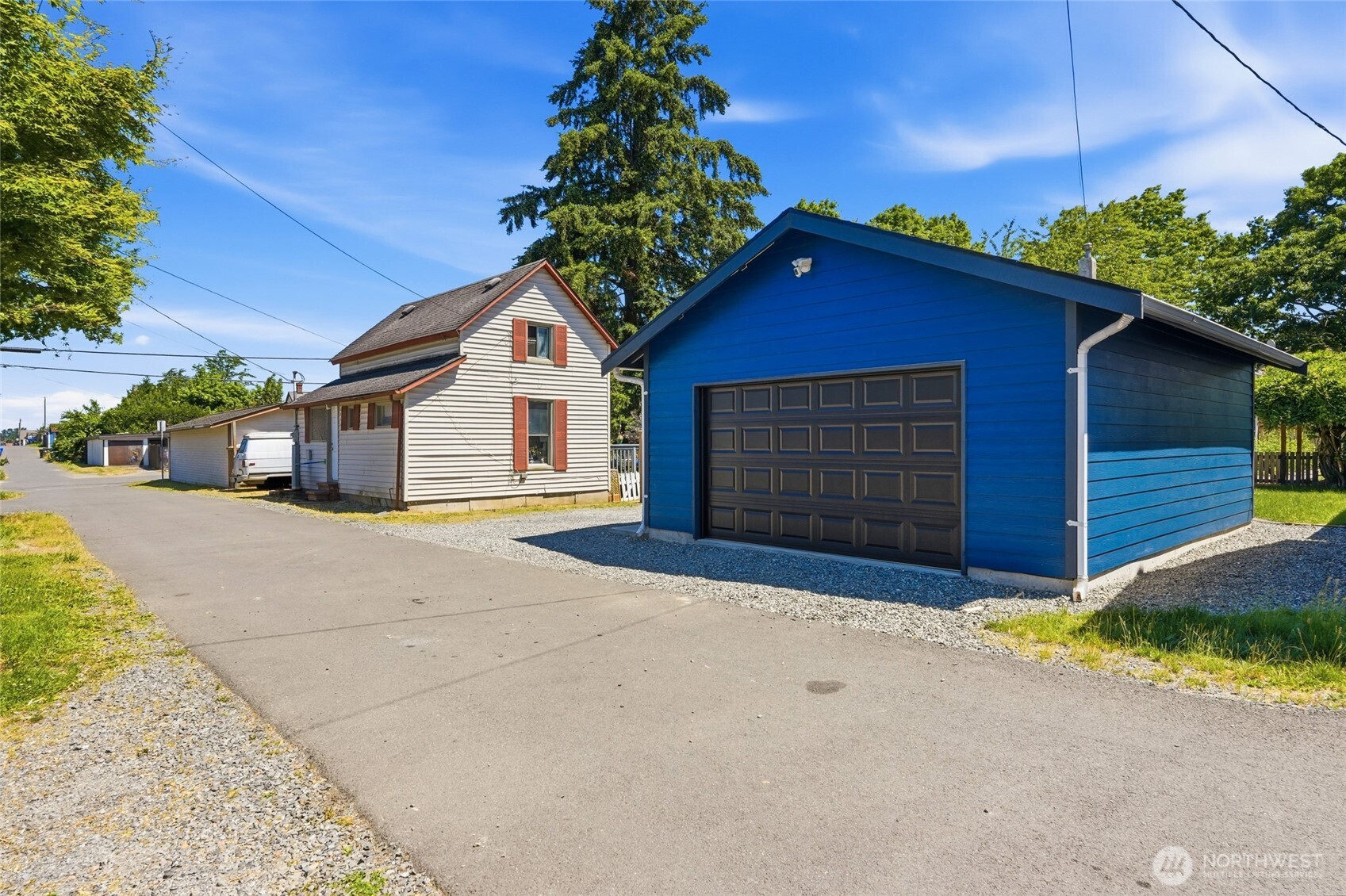 2312 Baker Avenue Everett, WA 98201 - Photo 20 of 37