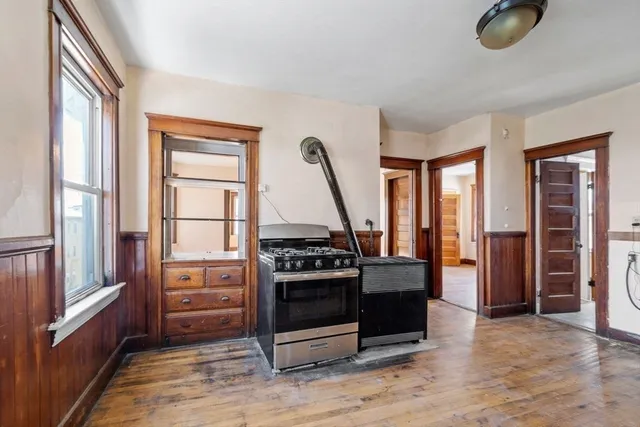 $739,900 | 49 South Street, Worcester, MA 01604