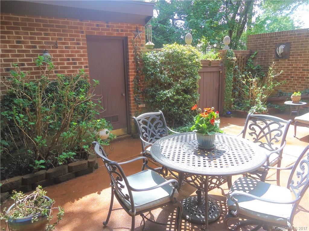 5809 Sharon Road, Unit C Charlotte, NC 28210 - Photo 2 of 21 Gallery Image 2