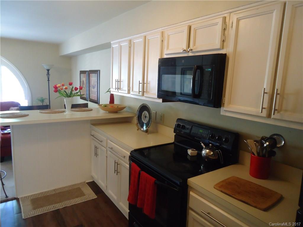 5809 Sharon Road, Unit C Charlotte, NC 28210 - Photo 11 of 21 Gallery Image 11
