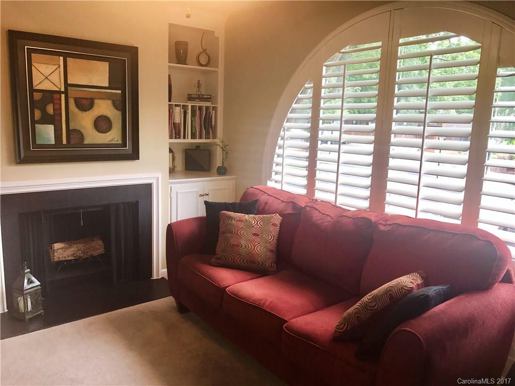 5809 Sharon Road, Unit C Charlotte, NC 28210 - Photo 4 of 21 Gallery Image 4