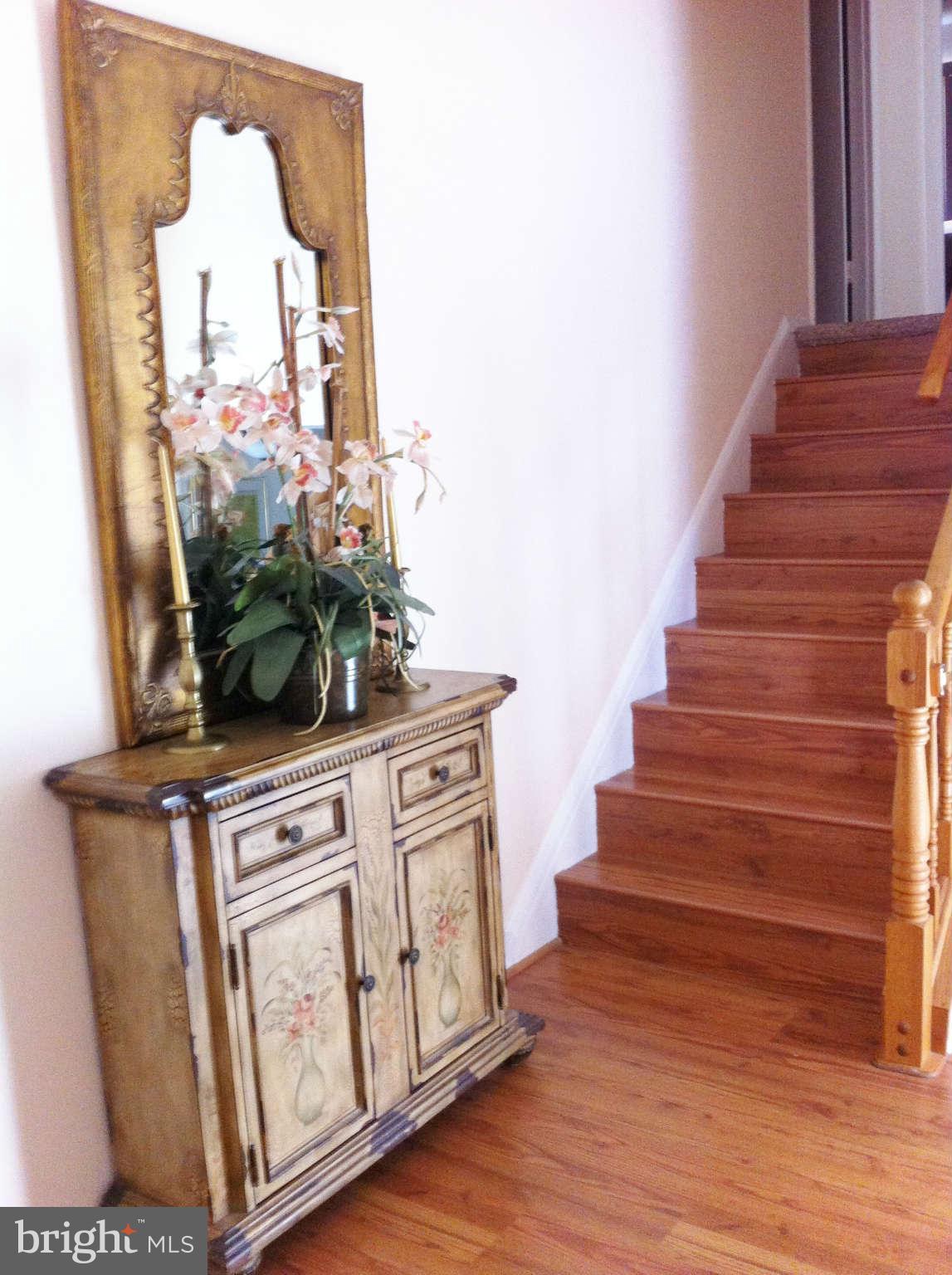 3900 Setonhurst Road Baltimore, MD 21208 - Photo 9 of 20 a view of entryway