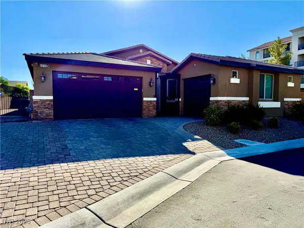 $3,550 | 6298 Starflare Street, Las Vegas, NV 89148