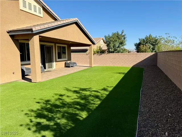 $3,500 | 6298 Starflare Street, Las Vegas, NV 89148