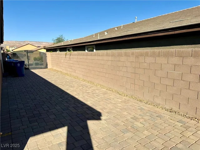 $3,500 | 6298 Starflare Street, Las Vegas, NV 89148