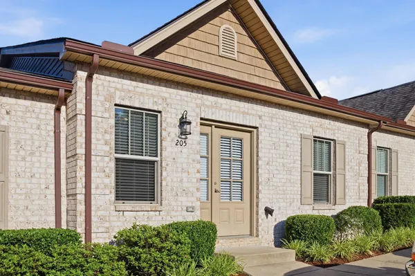 $251,700 | 205 Bancroft Mill, Columbia, TN 38401