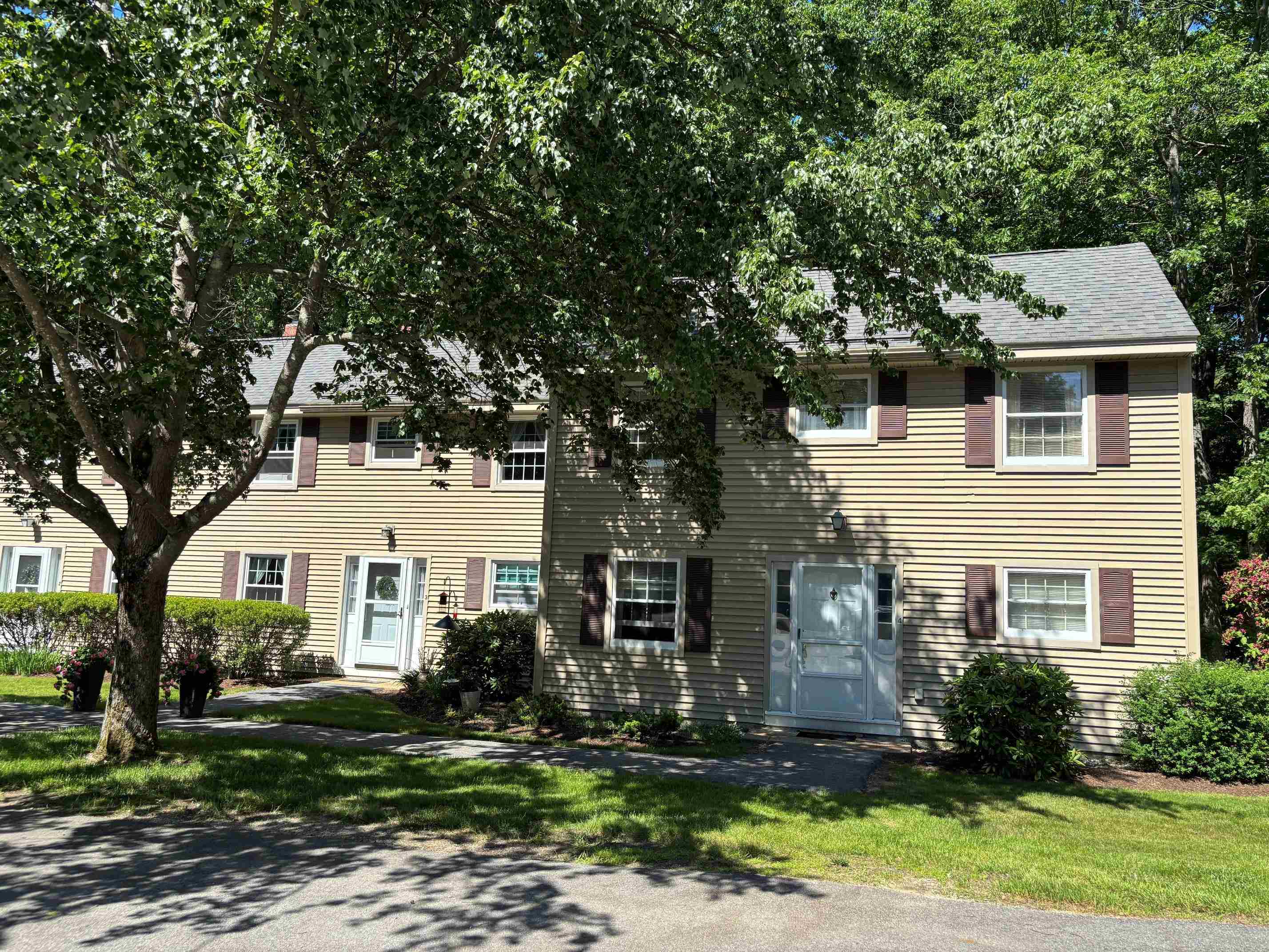 4 Wolfeboro Common, Unit 4 Wolfeboro, NH 03894 - Photo 1 of 17