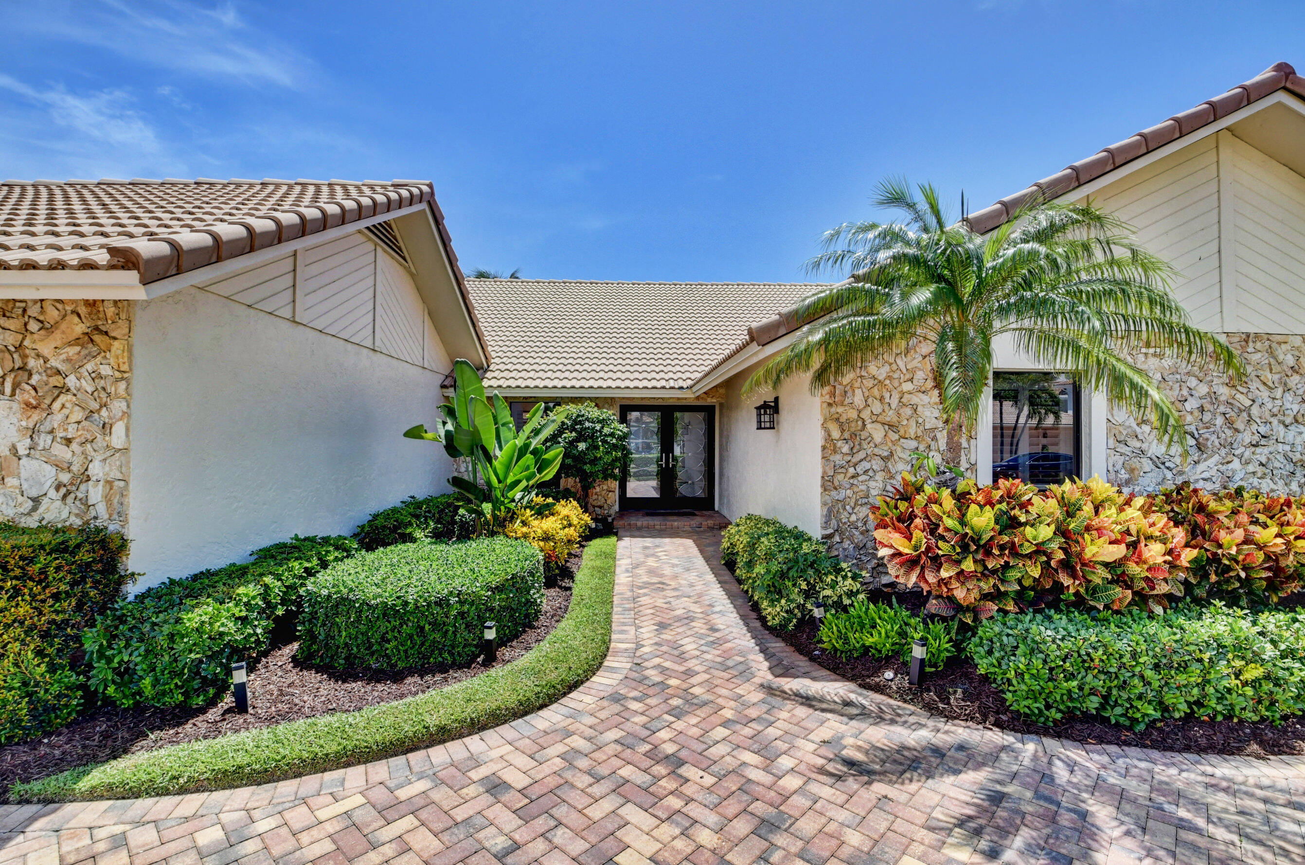 1554 Southwest 6th Terrace Boca Raton, FL 33486 - Photo 4 of 68 Front Entrance