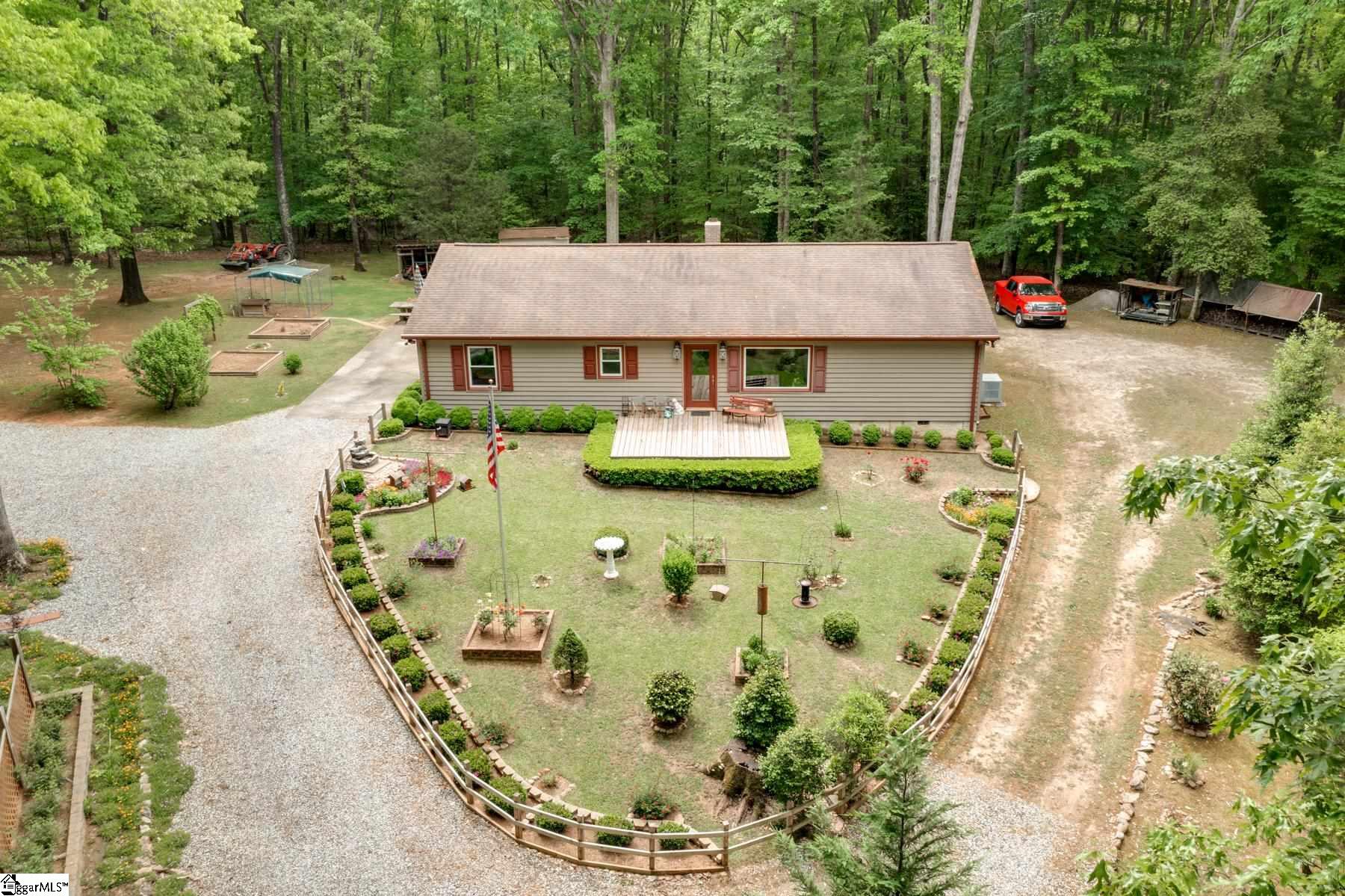 326 West Chapman Road Belton, SC 29627 - Photo 3 of 21