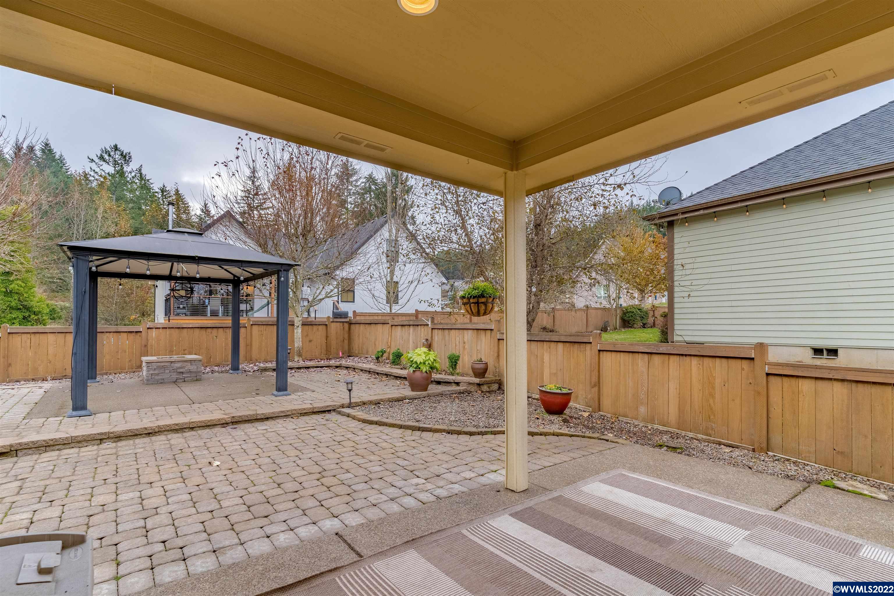 965 Pinetop Street Sweet Home, OR 97386 - Photo 15 of 27
