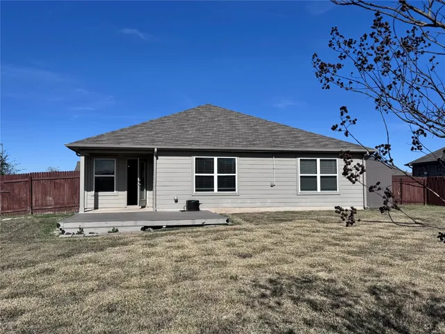 $1,995 | 300 Colthorpe Lane, Hutto, TX 78634