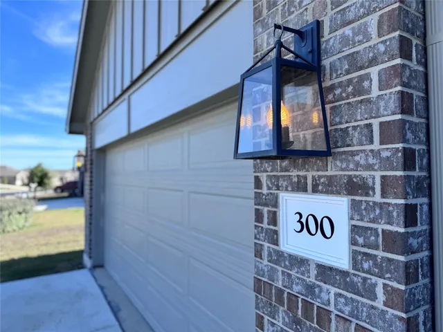 $1,995 | 300 Colthorpe Lane, Hutto, TX 78634