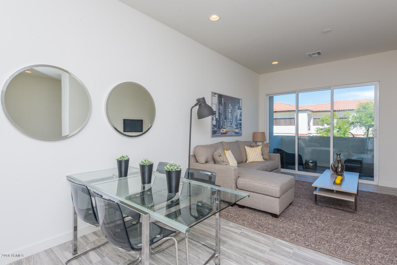 325 East Coronado Road, Unit 2 Phoenix, AZ 85004 - Photo 1 of 5 Great Room