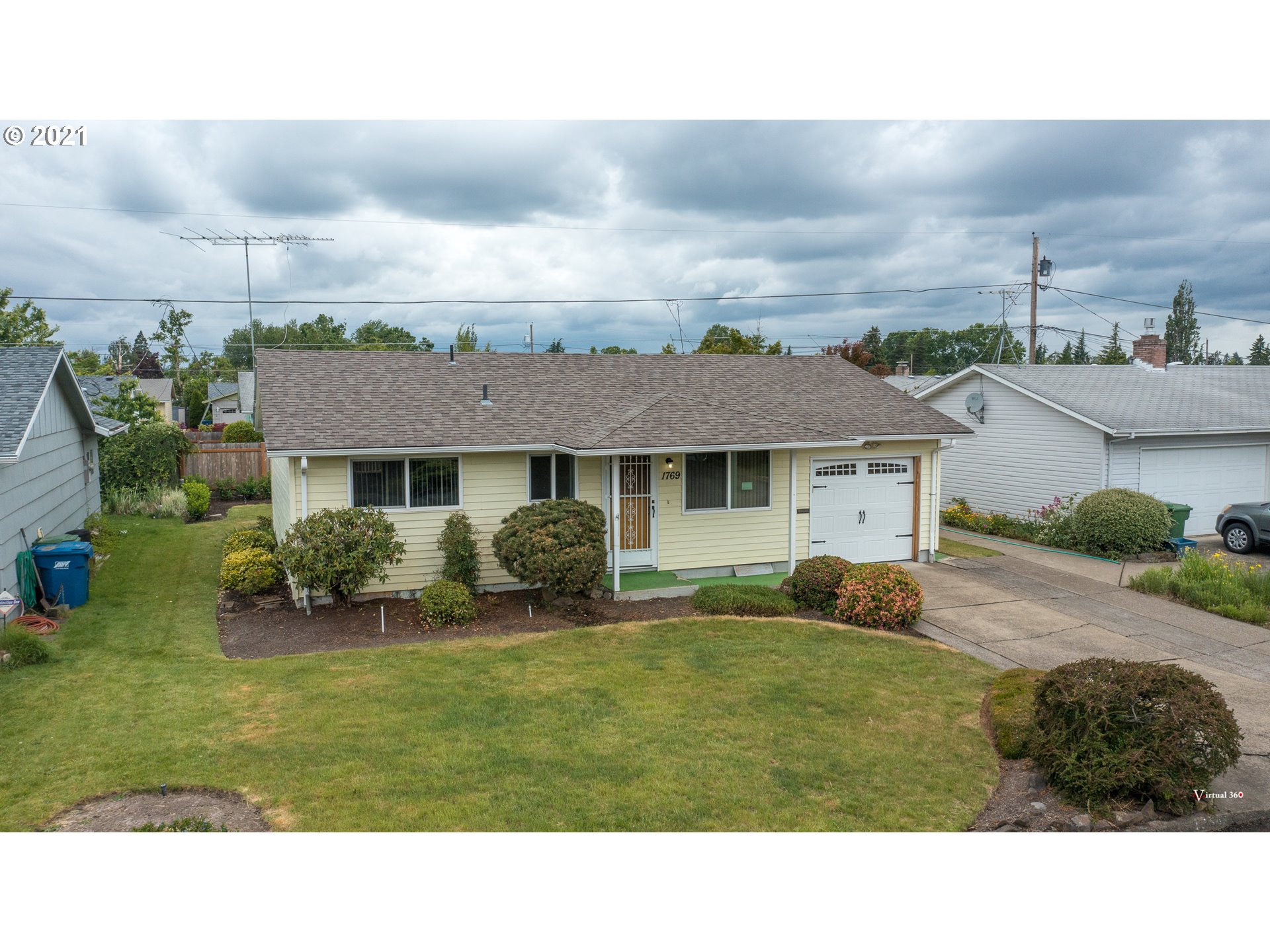 1769 Thompson Road Woodburn, OR 97071 - Photo 8 of 17 Gallery Image 8