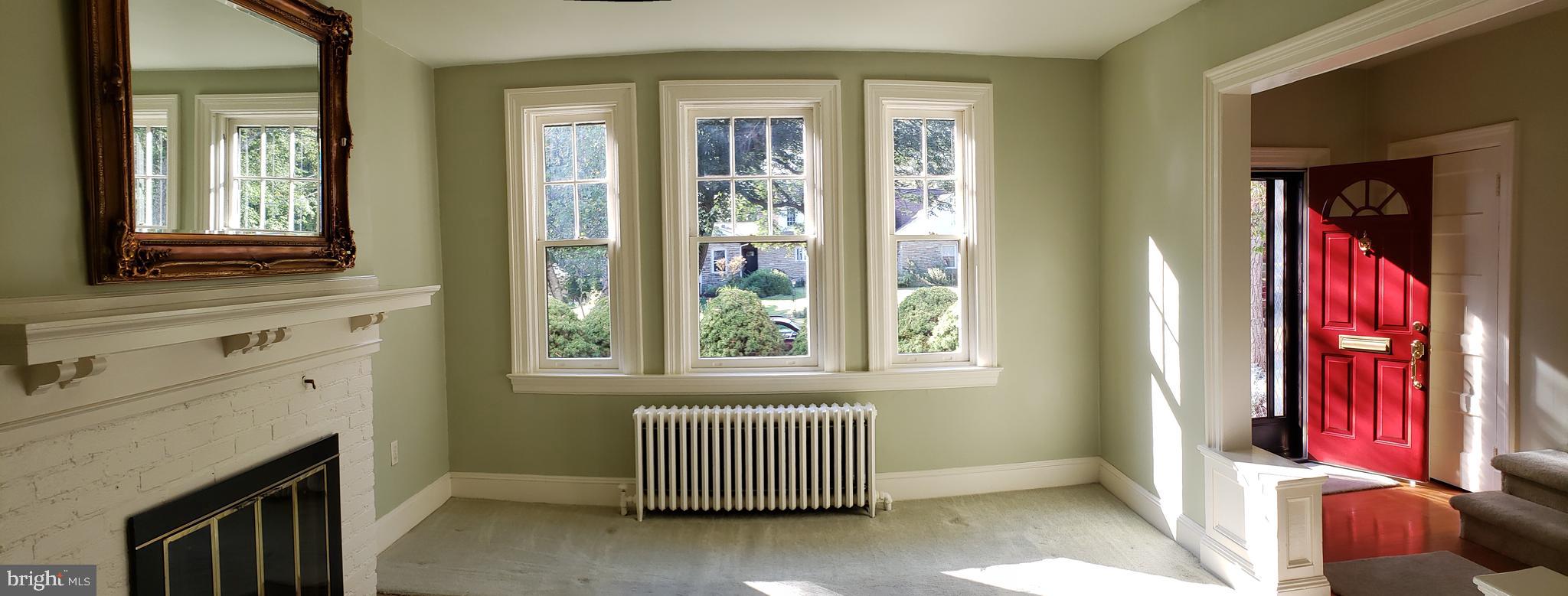 116 Renfrew Avenue Trenton, NJ 08618 - Photo 21 of 36 Lr - triple windows looking west toward the street