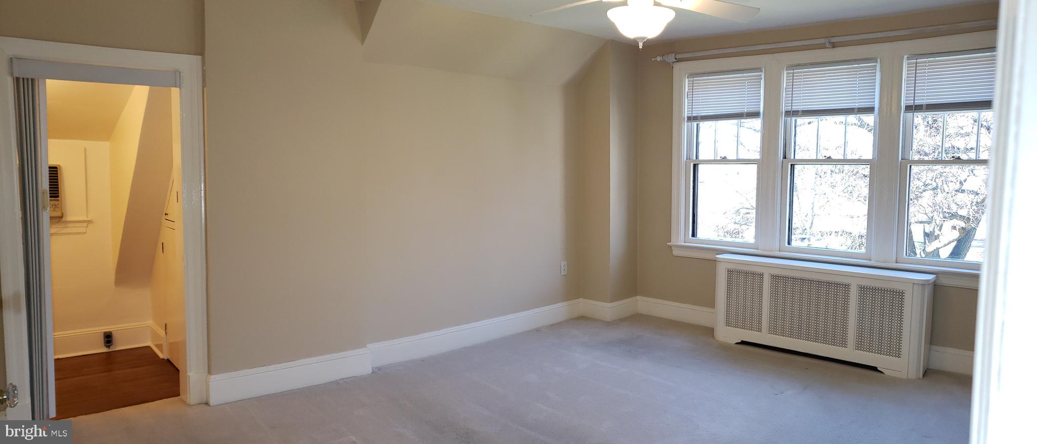 116 Renfrew Avenue Trenton, NJ 08618 - Photo 24 of 36 Long wall for queen or king bed