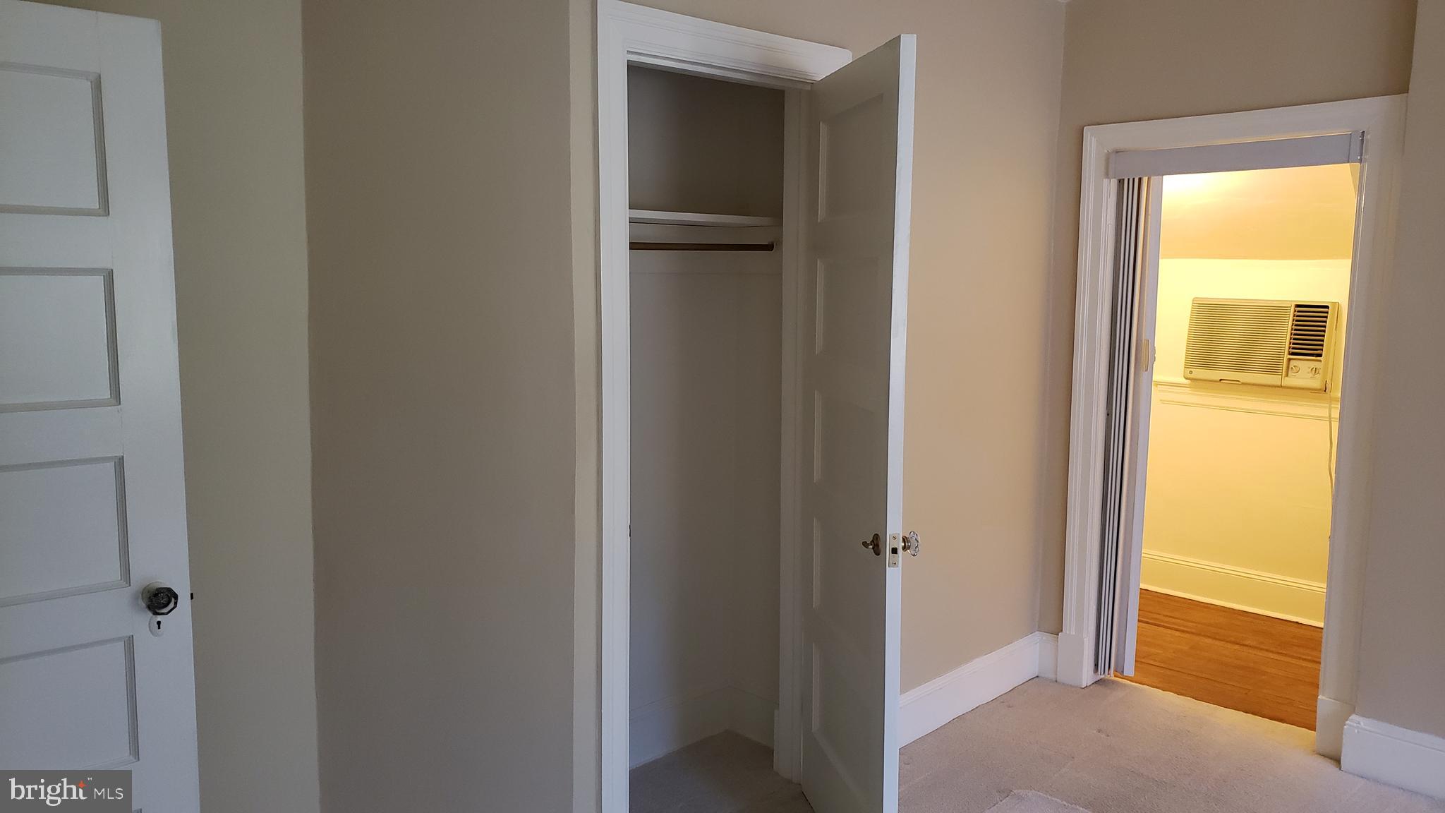 116 Renfrew Avenue Trenton, NJ 08618 - Photo 25 of 36 Closet & walk-in closet