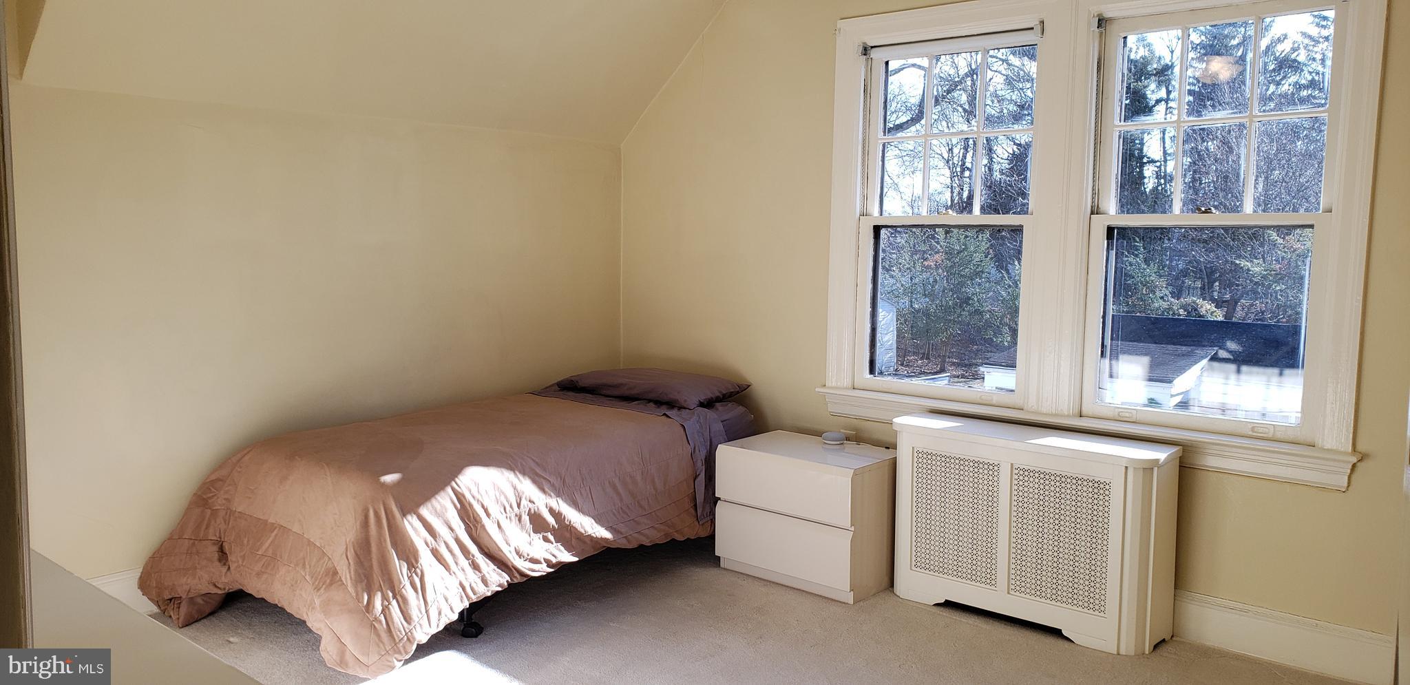 116 Renfrew Avenue Trenton, NJ 08618 - Photo 28 of 36 Bedroom 2