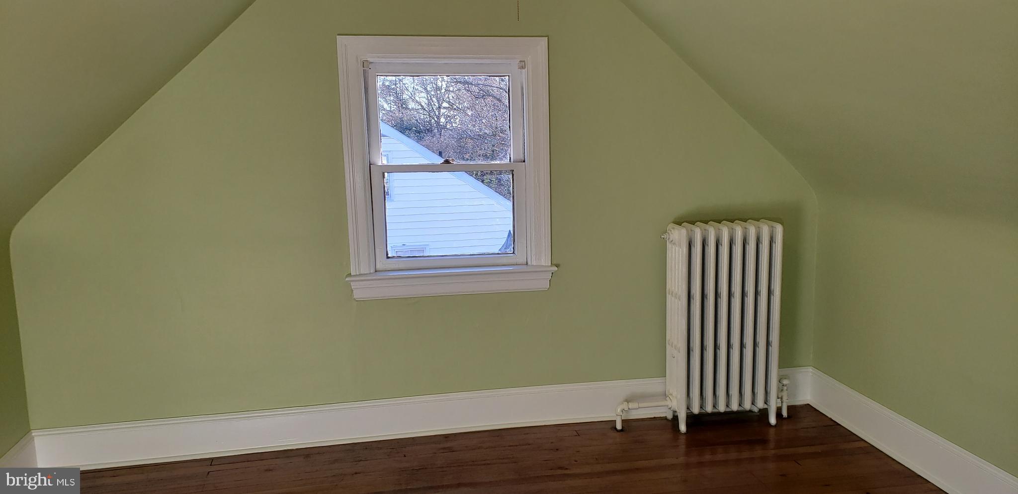 116 Renfrew Avenue Trenton, NJ 08618 - Photo 31 of 36 3rd floor - 4th Bedroom