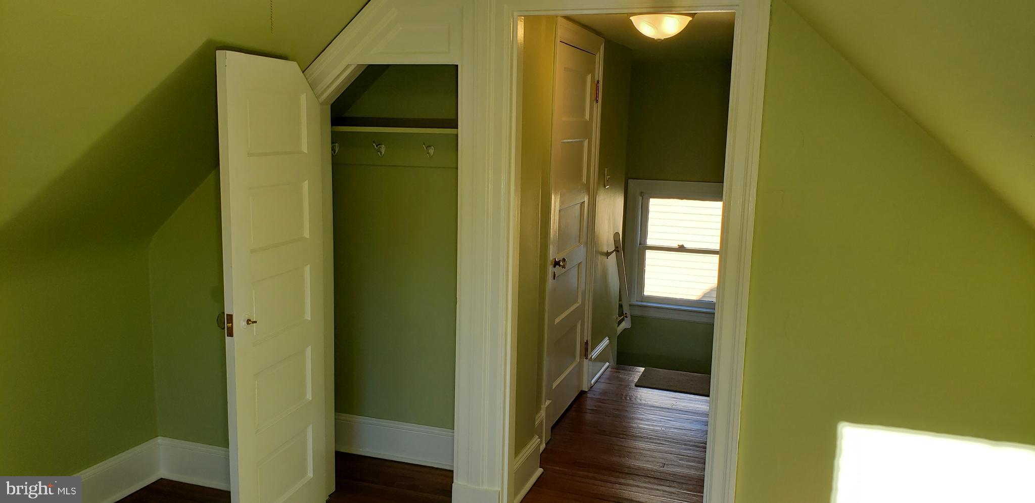116 Renfrew Avenue Trenton, NJ 08618 - Photo 32 of 36 3rd floor - 4th bedroom