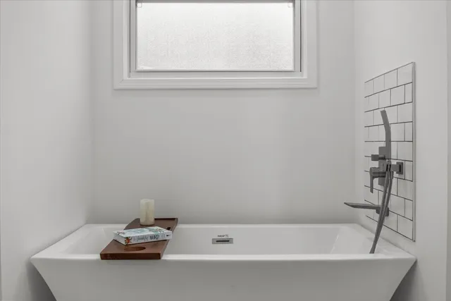 $469,995 | 8011 Valley Road, Nunnelly, TN 37137