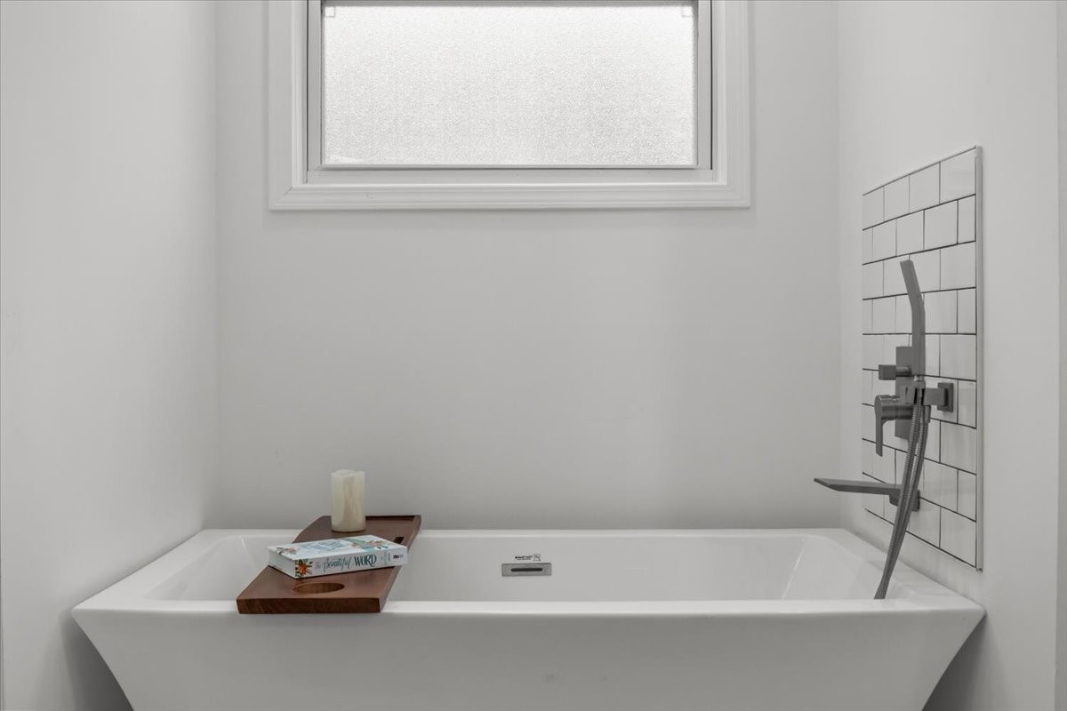 8011 Valley Road Nunnelly, TN 37137 - Photo 18 of 42