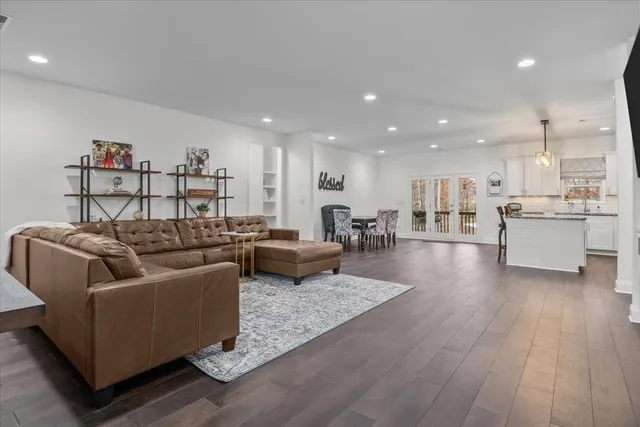 $469,995 | 8011 Valley Road, Nunnelly, TN 37137