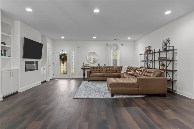 $469,995 | 8011 Valley Road, Nunnelly, TN 37137