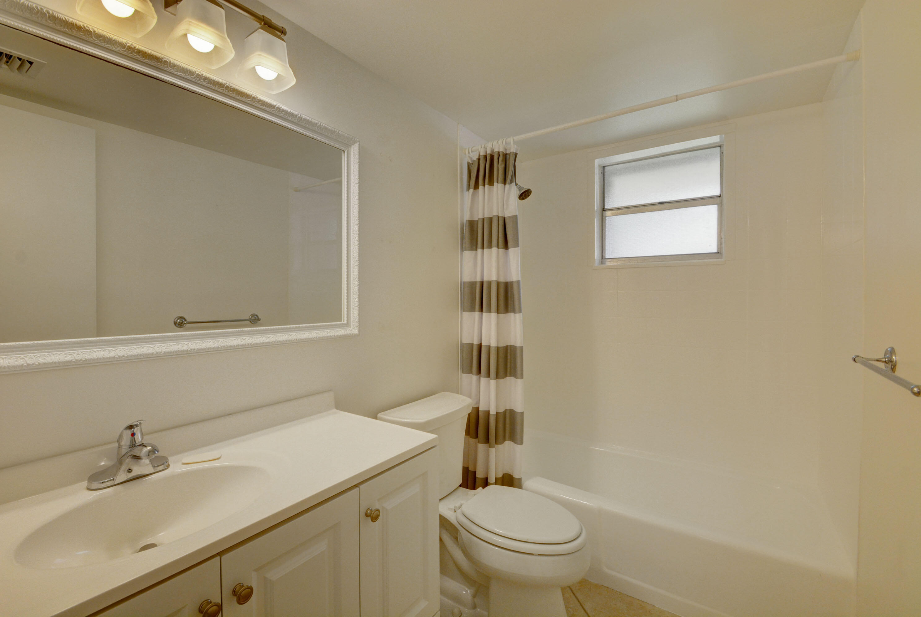 1024 Northwest 13th Street, Unit 251B Boca Raton, FL 33486 - Photo 24 of 34 28_apartment (28)