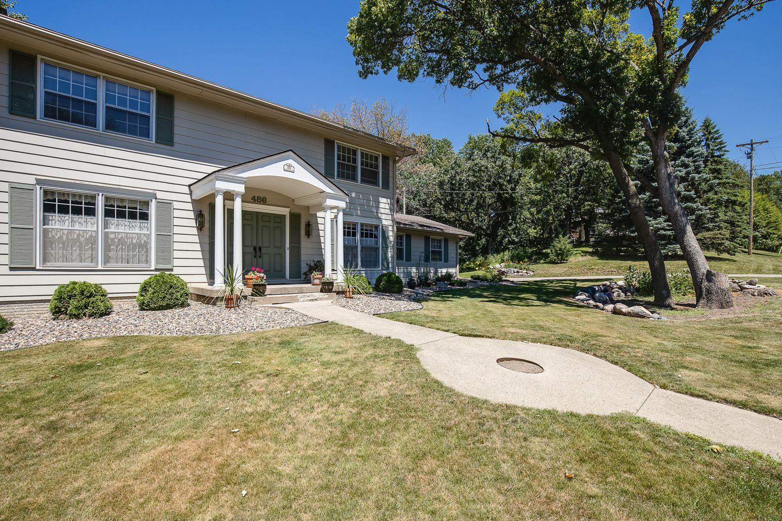 486 Rimrock Drive Apple Valley, MN 55124 - Photo 2 of 22 Gallery Image 2