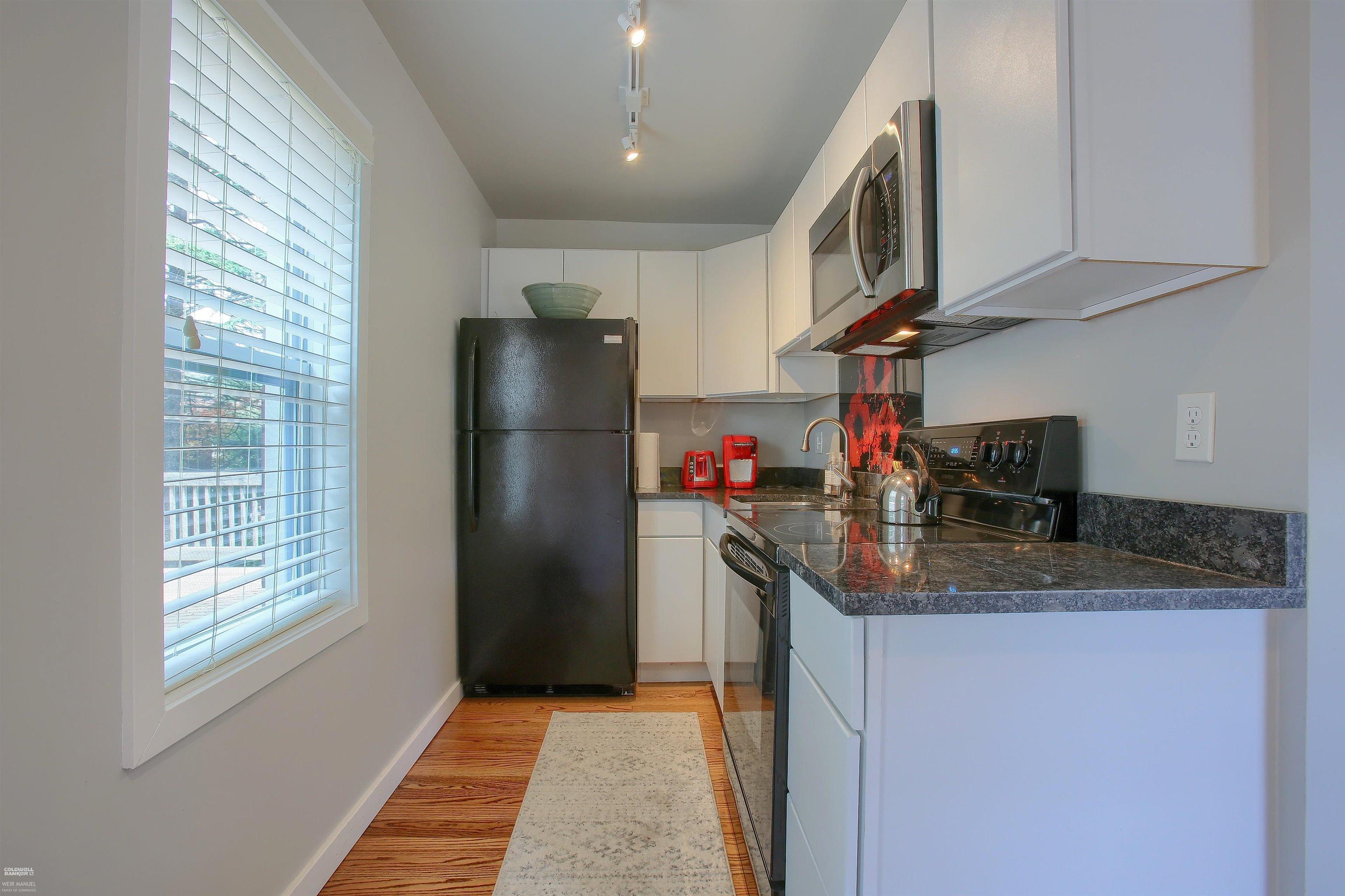 917 Lake Shore Road Grosse Pointe Shores, MI 48236 - Photo 24 of 44