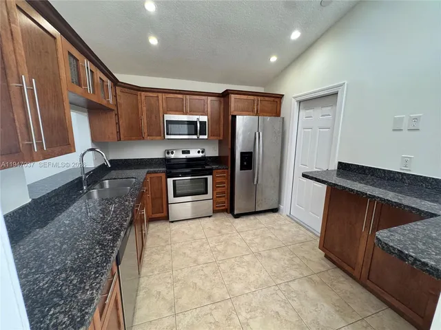 $509,900 | 10019 Southwest 222nd Street, Cutler Bay, FL 33190