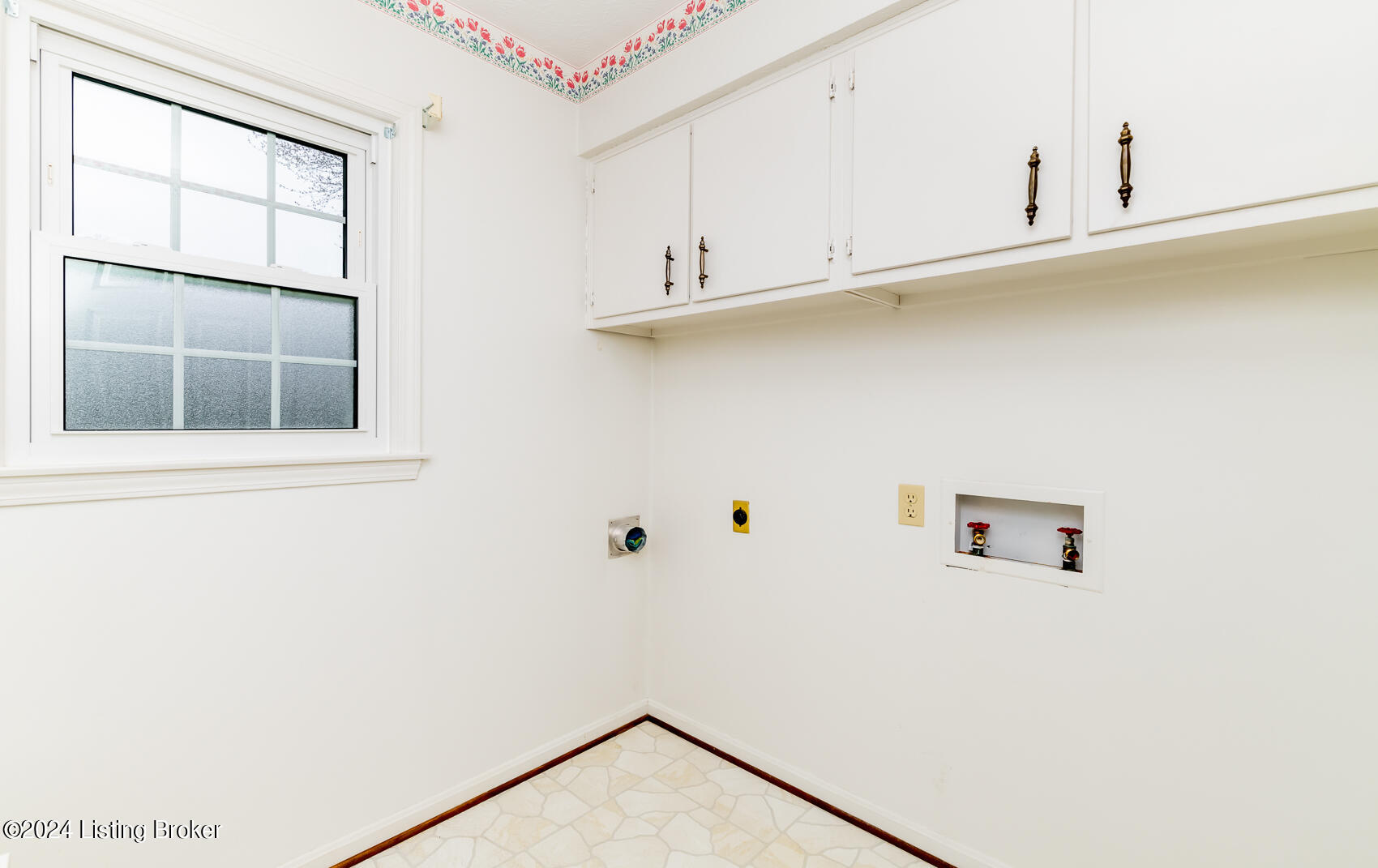2415 Hayward Road Louisville, KY 40242 - Photo 74 of 88 HWR-174