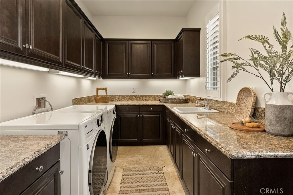 10727 West Stallion Ranch Road Shadow Hills, CA 91040 - Photo 24 of 43