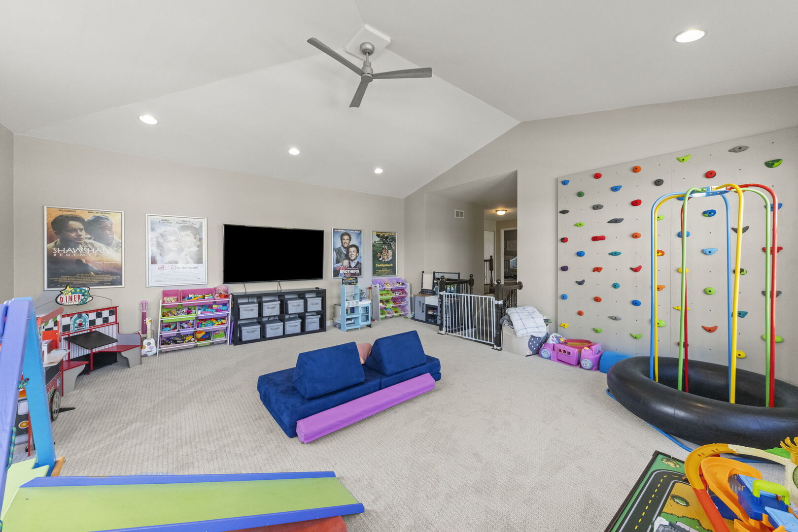 1240 West Thomas Road Wheaton, IL 60187 - Photo 19 of 58