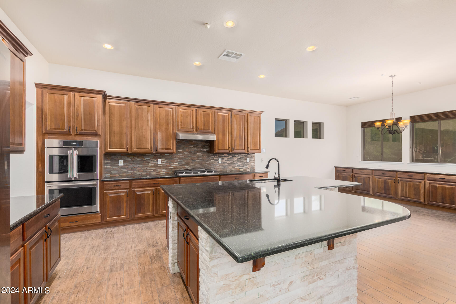 5713 West Rowel Road Phoenix, AZ 85083 - Photo 16 of 60 0015-15 - Rowel 5713