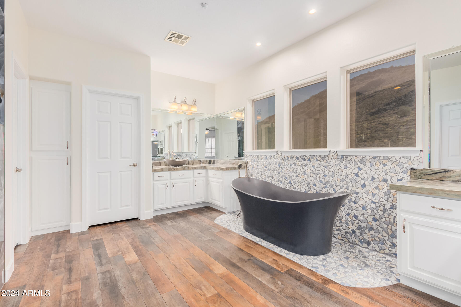 5713 West Rowel Road Phoenix, AZ 85083 - Photo 28 of 60 0025-25 - Rowel 5713
