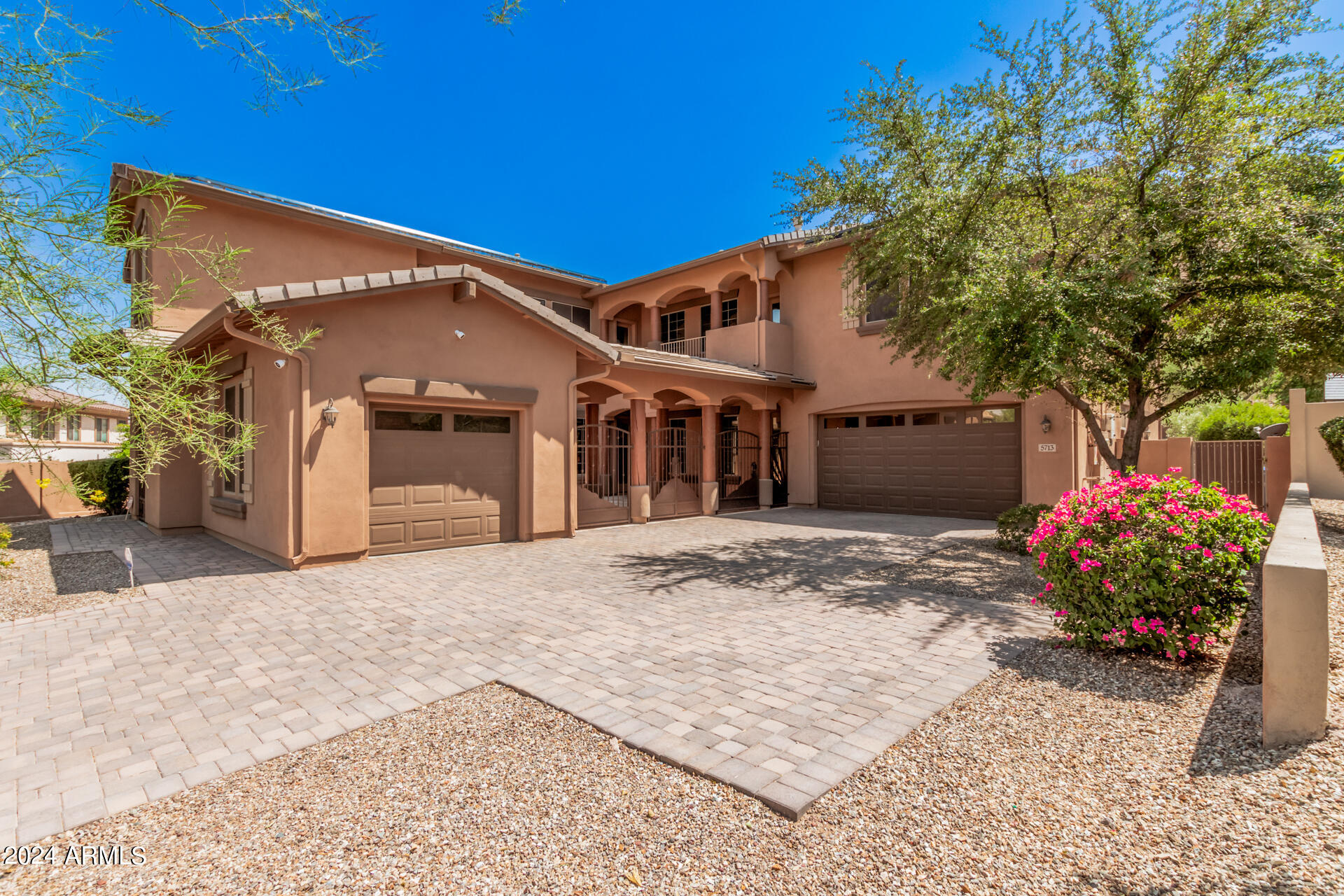 5713 West Rowel Road Phoenix, AZ 85083 - Photo 3 of 60 0001-01 - Rowel 5713