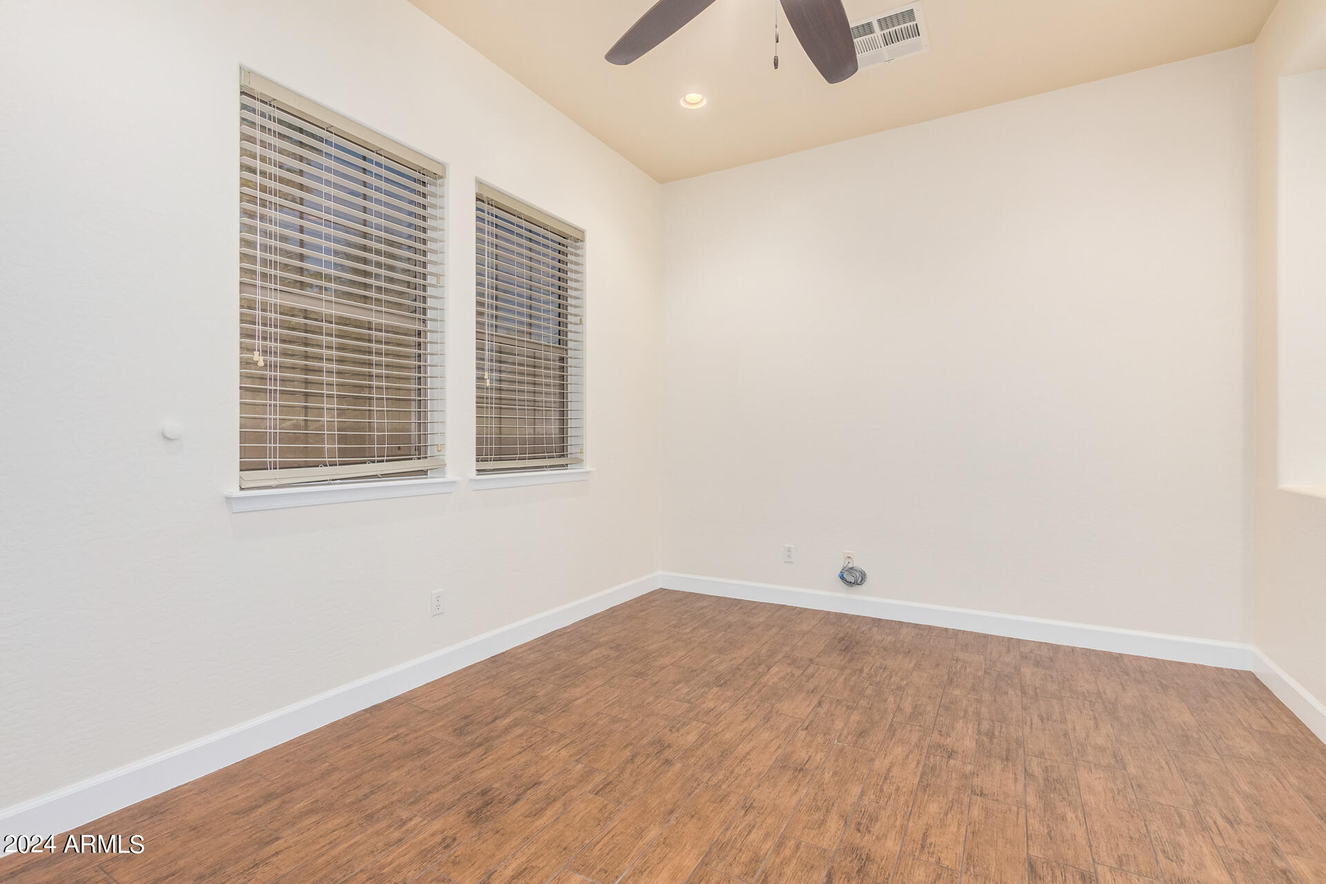 5713 West Rowel Road Phoenix, AZ 85083 - Photo 42 of 60 0039-39 - Rowel 5713