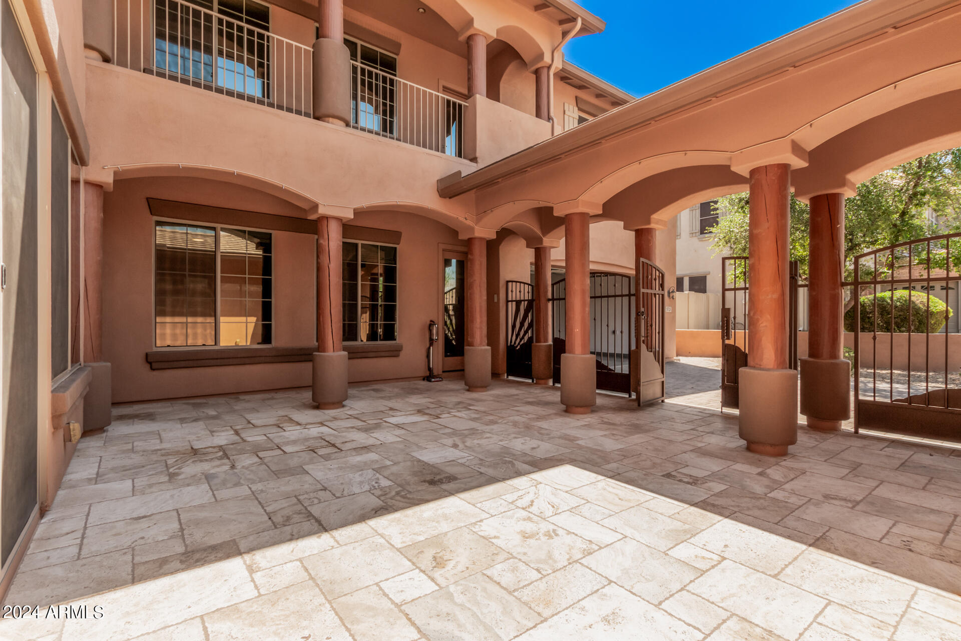 5713 West Rowel Road Phoenix, AZ 85083 - Photo 6 of 60 0004-04 - Rowel 5713