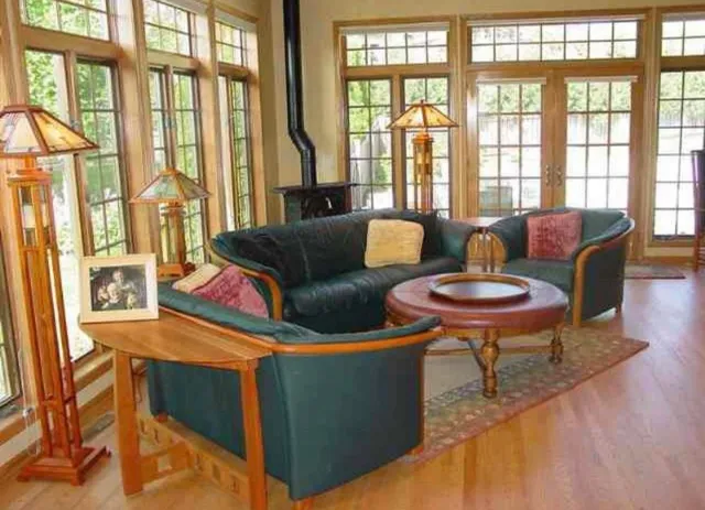 $869,000 | 10 Vienna Circle, Madison, WI 53718