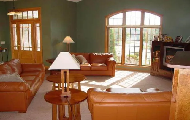 $869,000 | 10 Vienna Circle, Madison, WI 53718