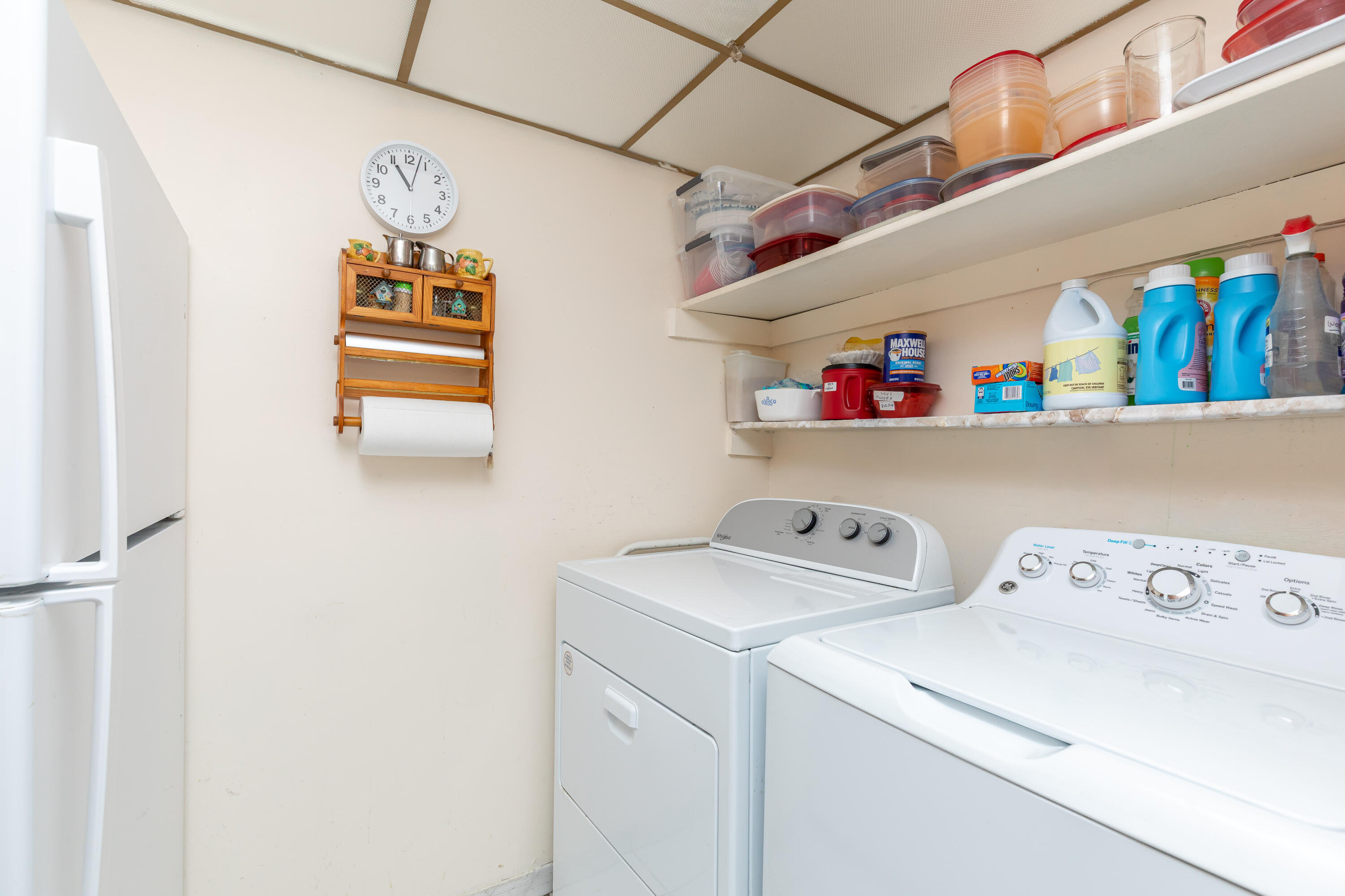 406 Southwest 96th Court, Unit 2 Miami, FL 33174 - Photo 20 of 38 a utility room with dryer and washer