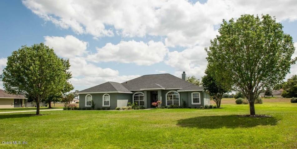 6872 Southeast 96th Place Road Belleview, FL 34420 - Photo 1 of 1 1 Front view