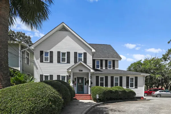 $4,000 | 627 Rutledge Avenue, Unit B, Charleston, SC 29403