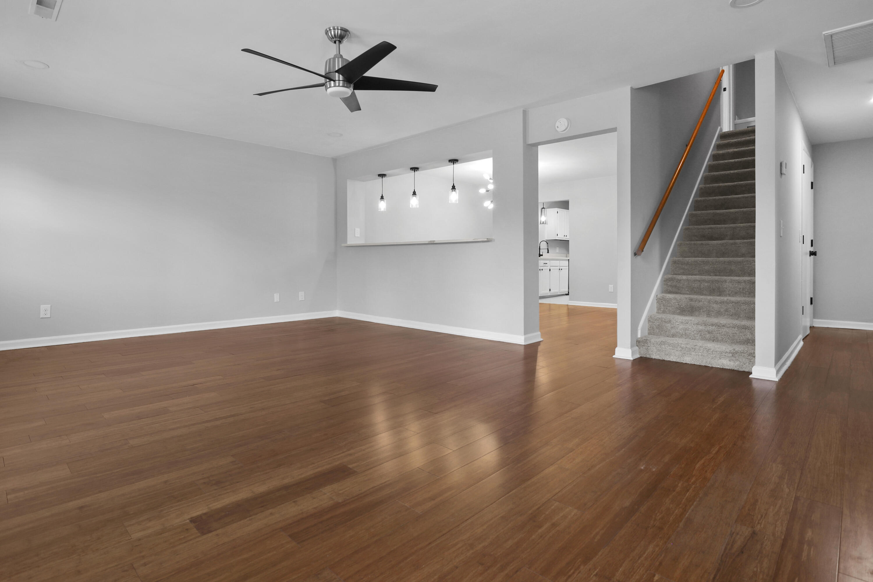 627 Rutledge Avenue, Unit B Charleston, SC 29403 - Photo 23 of 32 IMG_2132