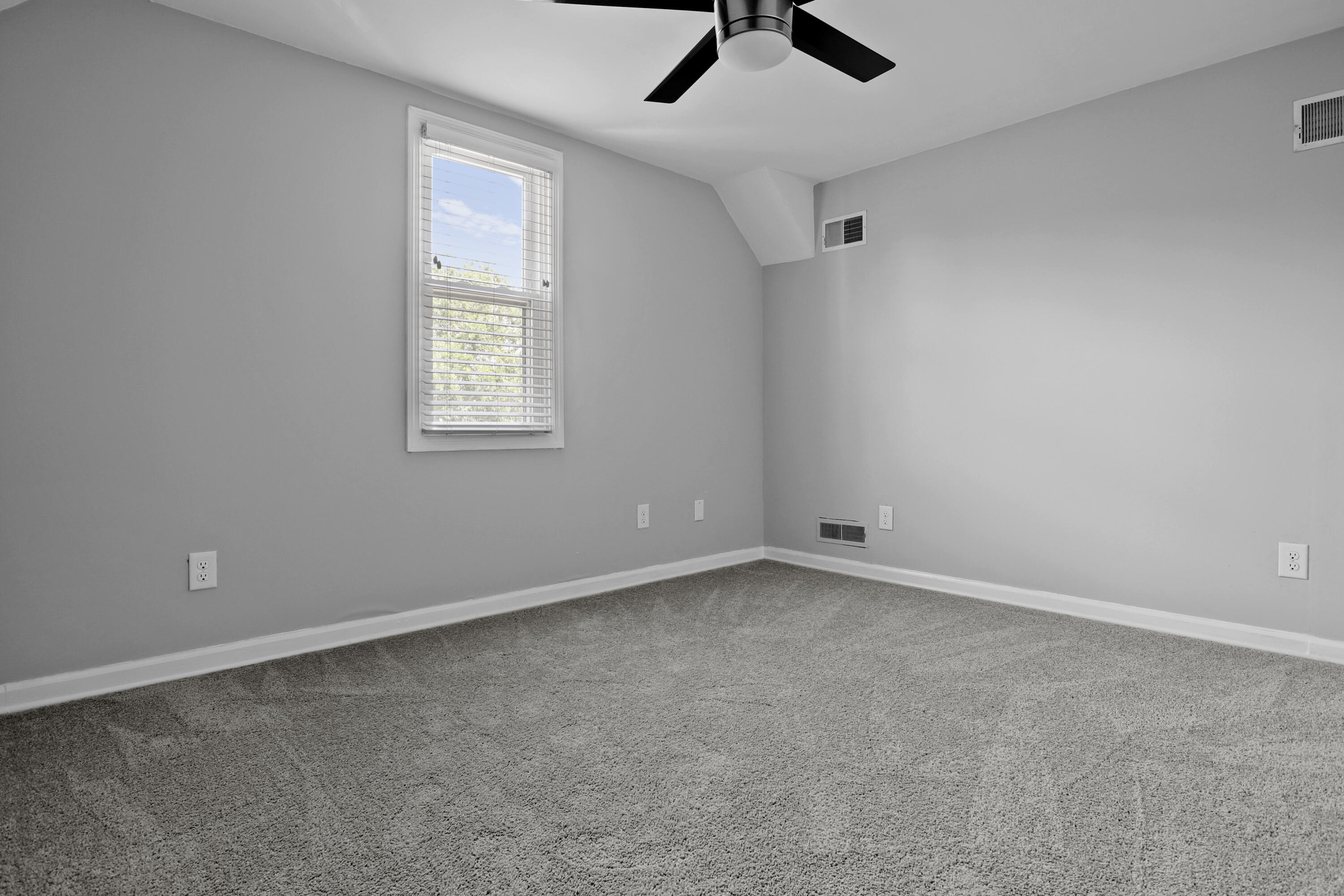 627 Rutledge Avenue, Unit B Charleston, SC 29403 - Photo 27 of 32 IMG_2069