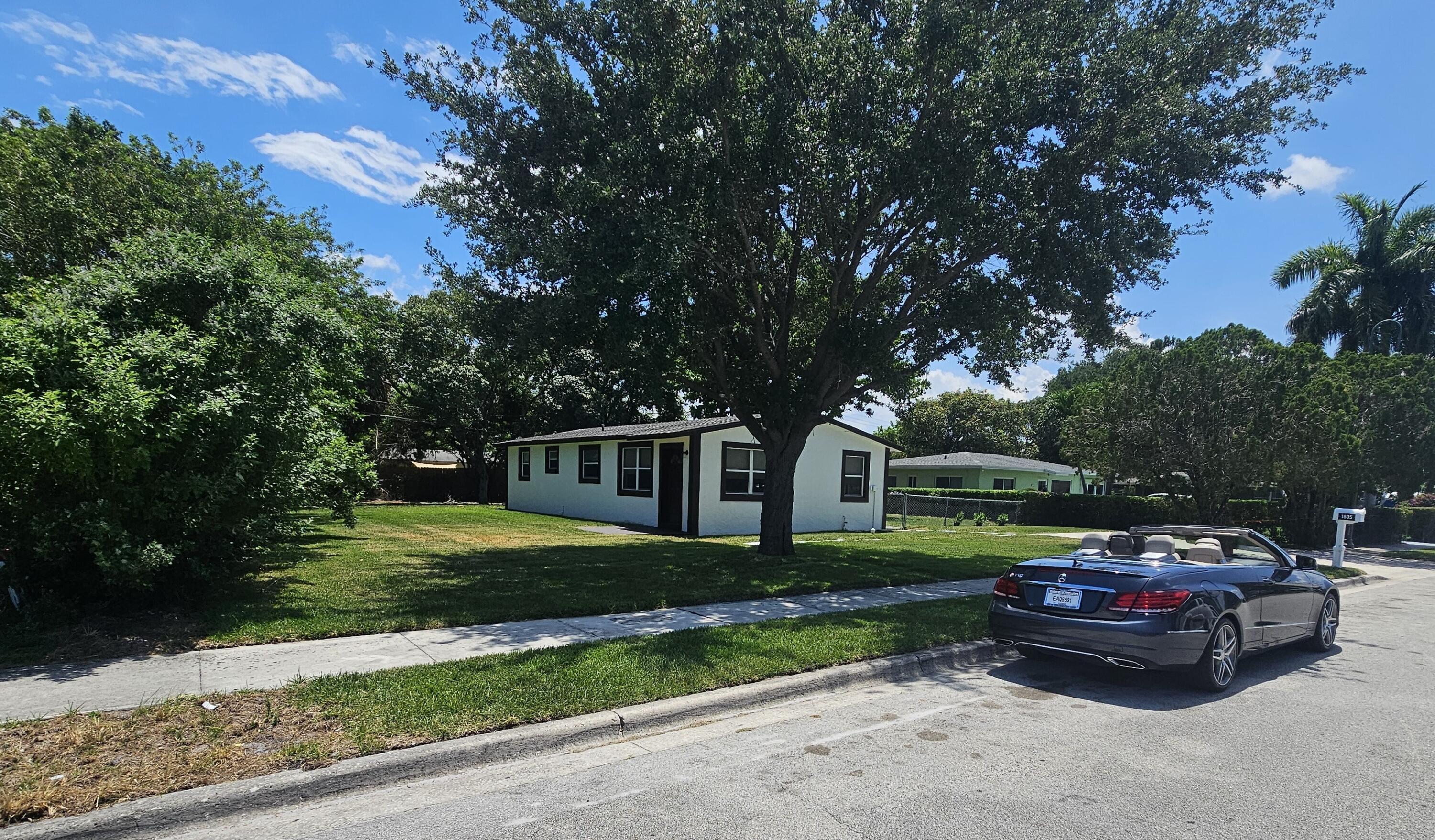 1605 West 10th Street Riviera Beach, FL 33404 - Photo 1 of 52 20260509_140006