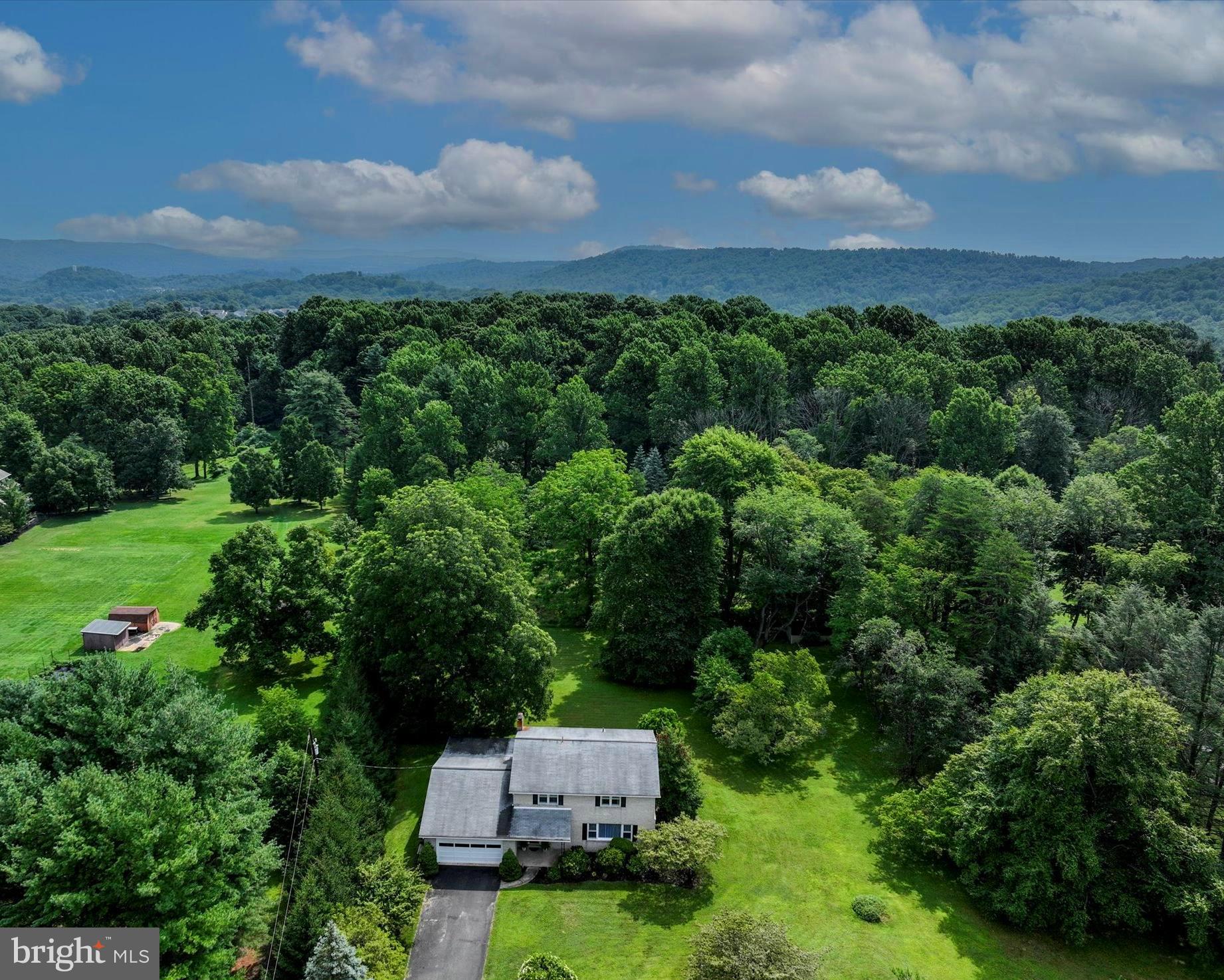 1402 Welsh Road Reading, PA 19607 - Photo 3 of 32