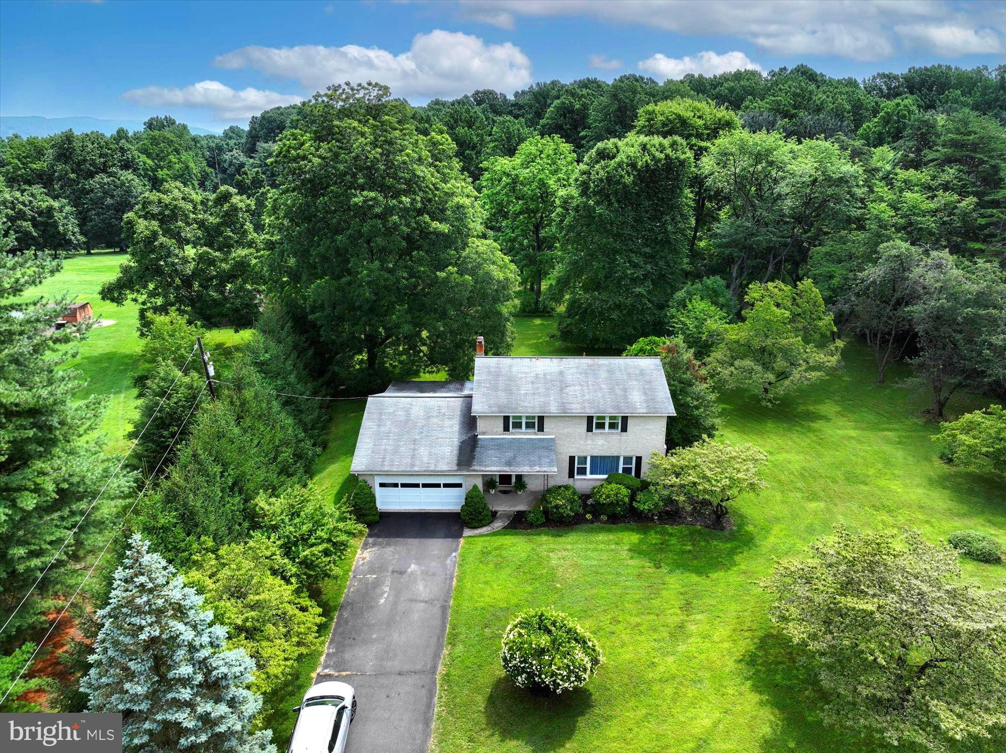 1402 Welsh Road Reading, PA 19607 - Photo 4 of 32